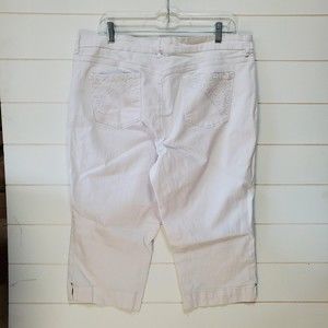 Gloria Vanderbilt Jordyn capri womens size 16 white embroidery denim slimming